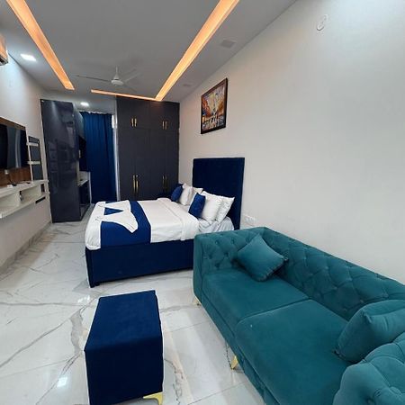 גורגאון Pacific Inn Eco Central מראה חיצוני תמונה