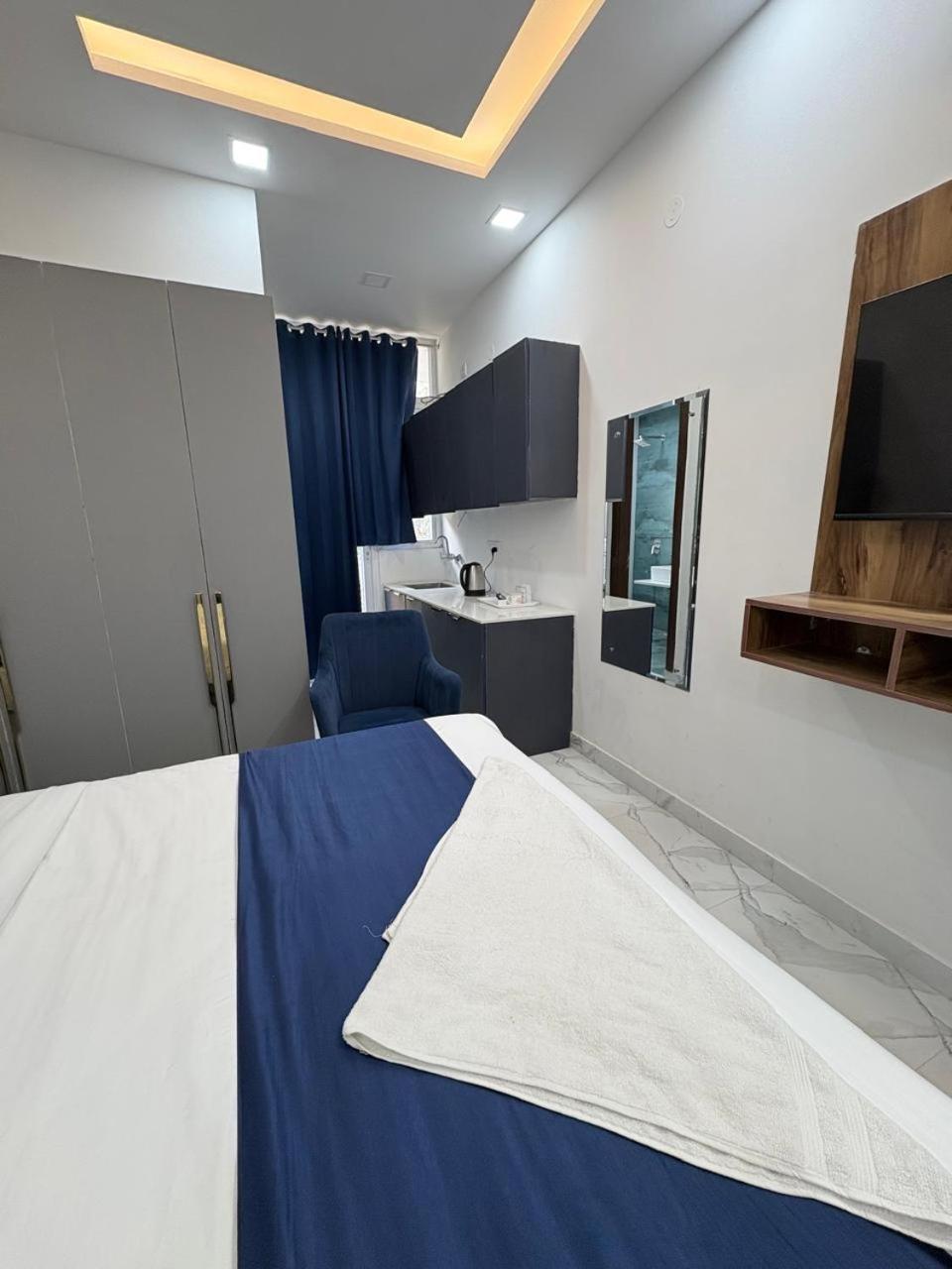 גורגאון Pacific Inn Eco Central מראה חיצוני תמונה