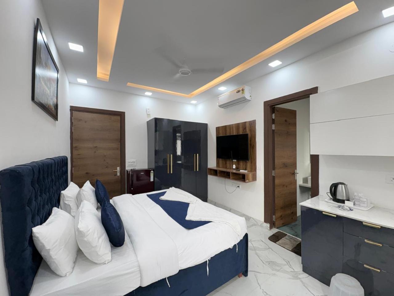 גורגאון Pacific Inn Eco Central מראה חיצוני תמונה