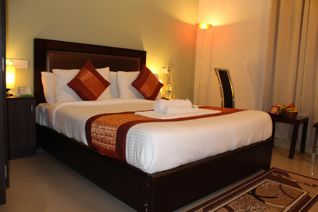 גורגאון Pacific Inn Eco Central מראה חיצוני תמונה