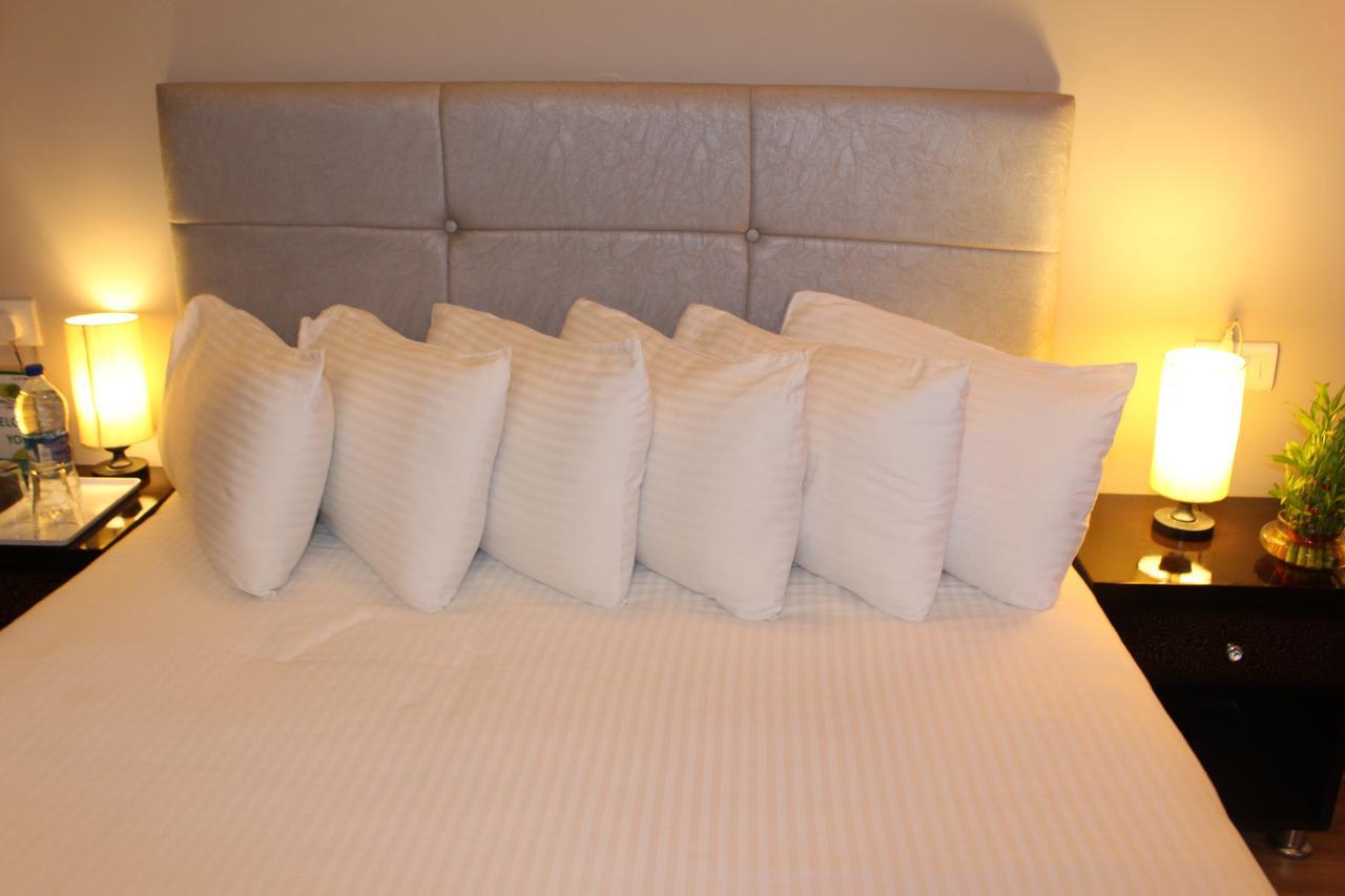 גורגאון Pacific Inn Eco Central מראה חיצוני תמונה