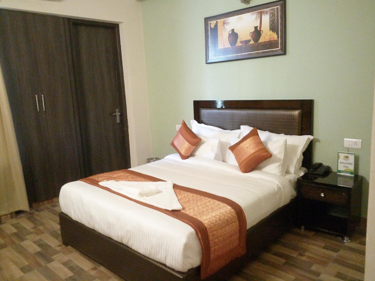 גורגאון Pacific Inn Eco Central מראה חיצוני תמונה